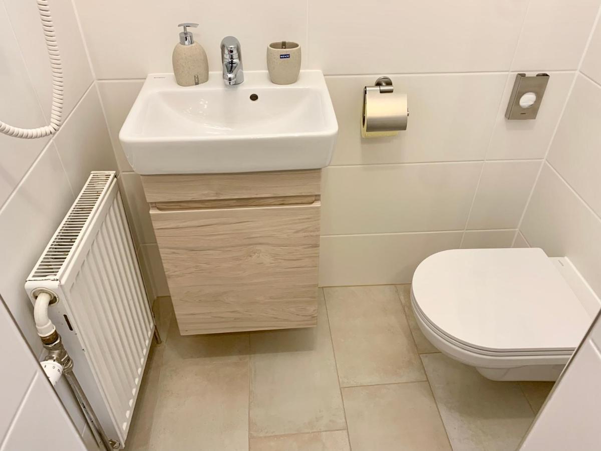 Air-Conditioned, Quiet Apartment With A Terrace In Center Of St Poelten - Smart Tv St. Pölten Exterior foto